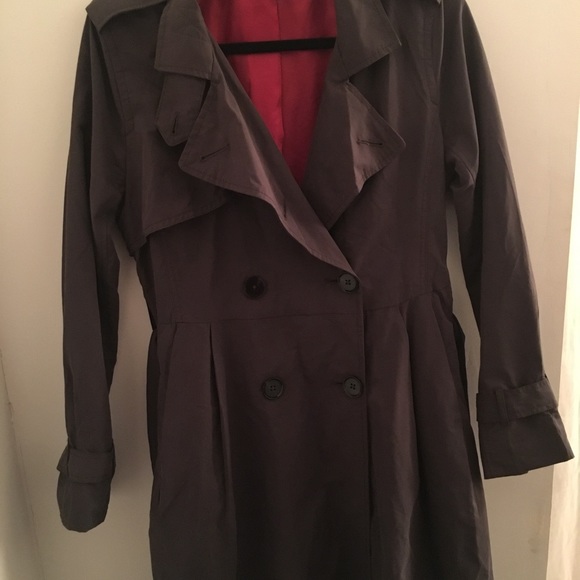 Coat - Picture 3 of 4